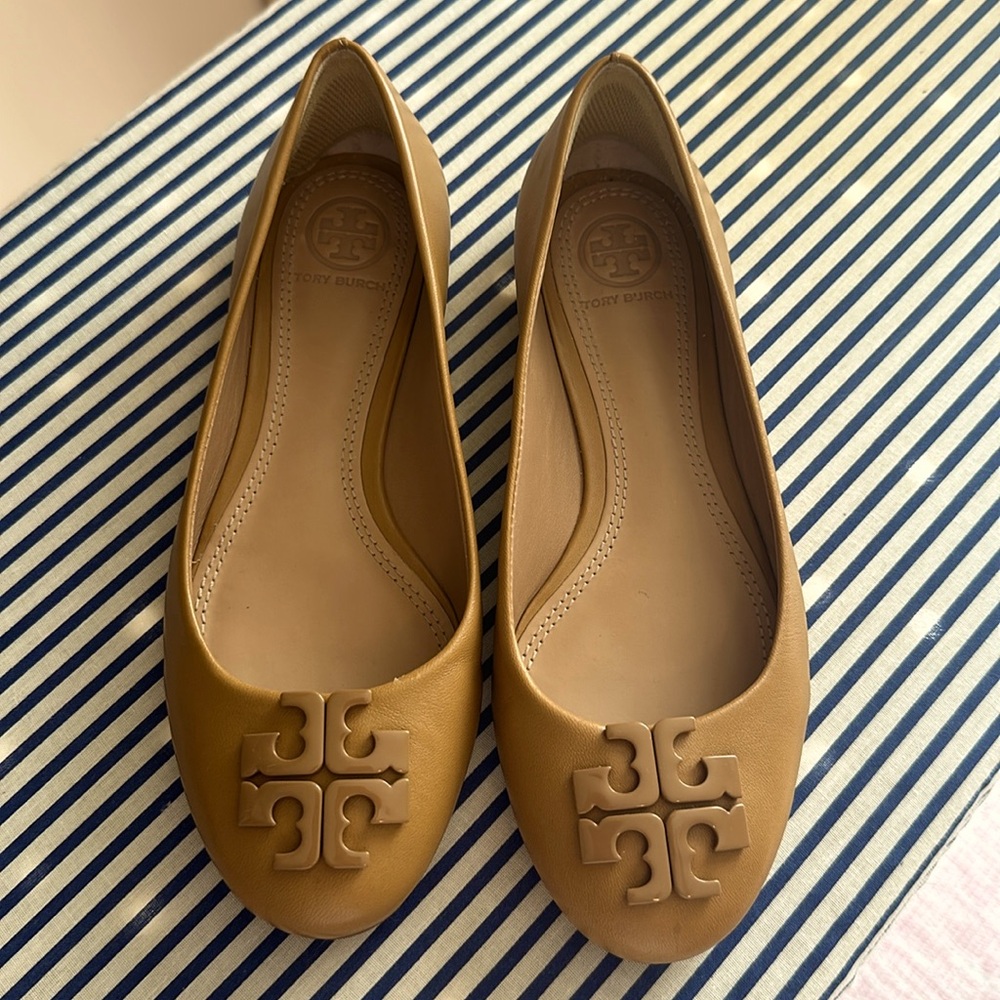 Tory Burch flat shoes